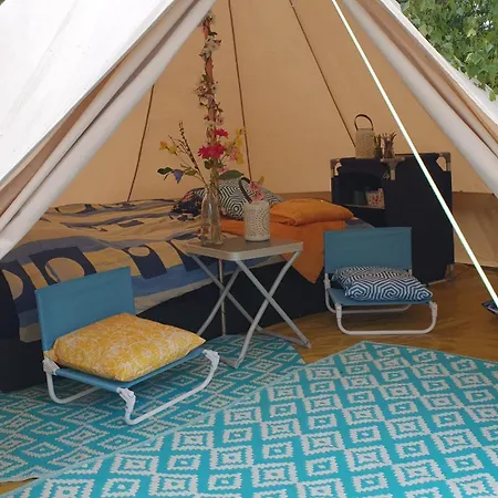 Minicamping Mortels Buiten * Mortel